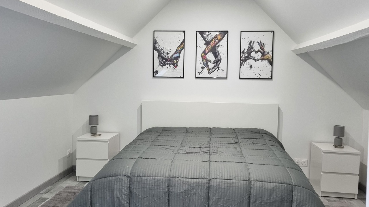 Photo of Bedroom in Givenchy-en-Gohelle