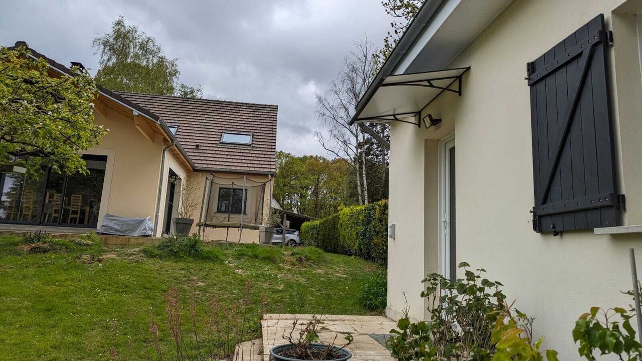 Photo of Outdoor in Levis-Saint-Nom