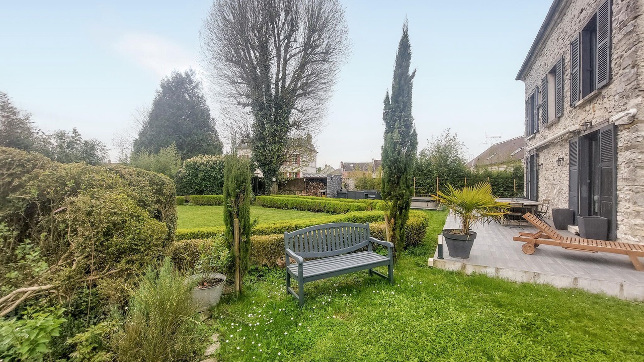 Photo of Outdoor in Montagny-Sainte-Felicite