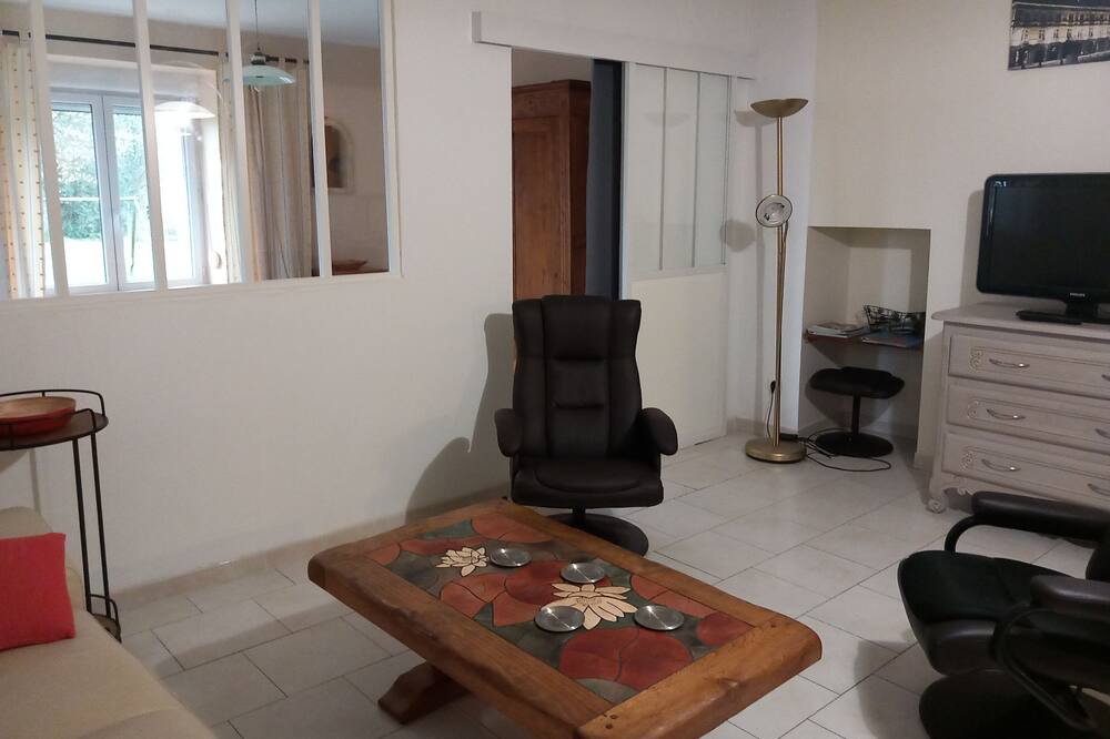Photo of Livingroom in Haudrecy