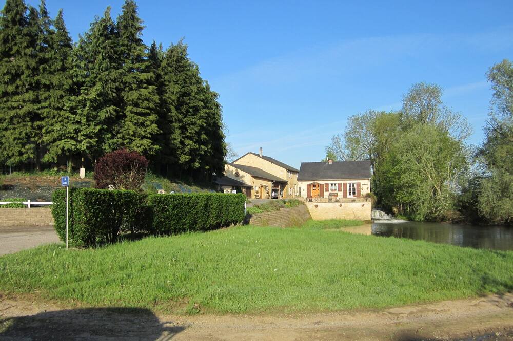 Photo of Outdoor in Haudrecy