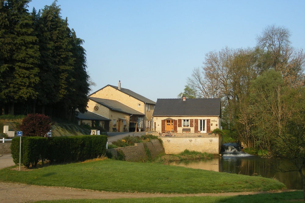 Photo of Outdoor in Haudrecy