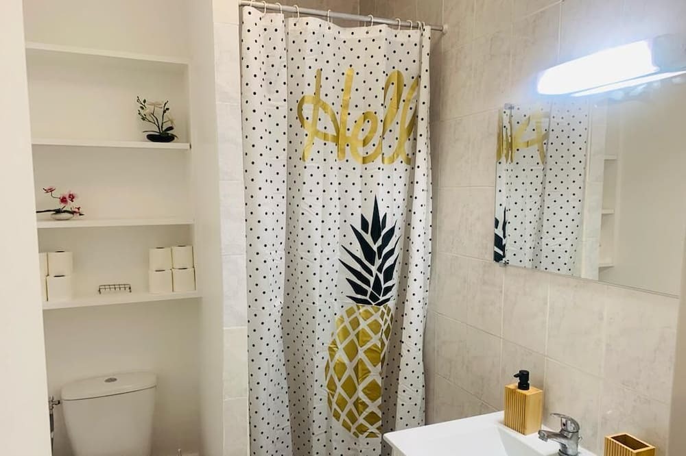 Photo of Bathroom in Faubourg de l'Arche