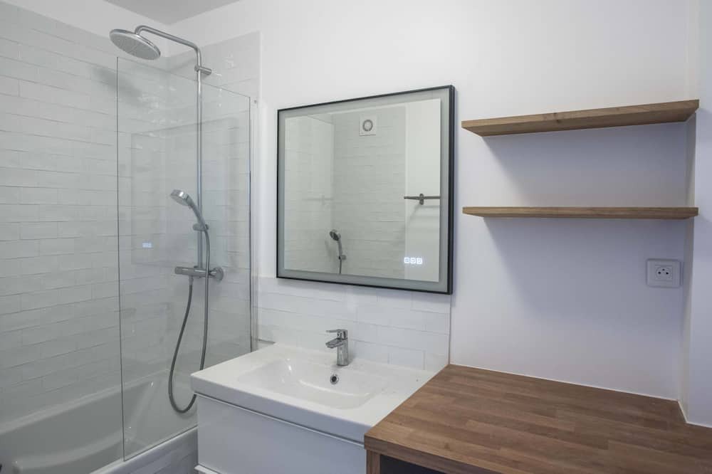 Photo of Bathroom in L'Ile-Saint-Denis