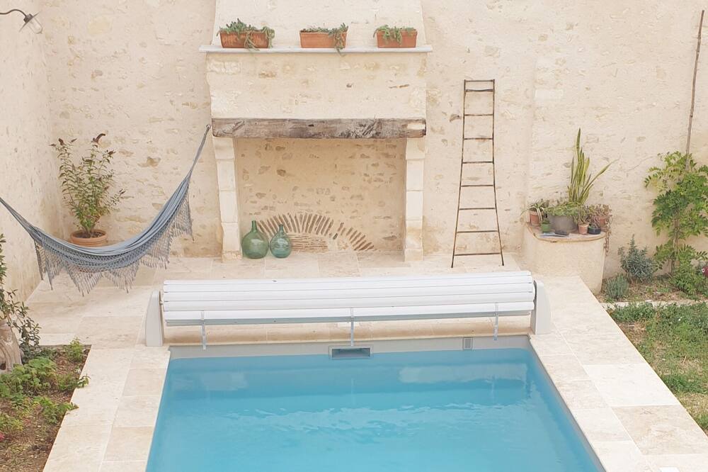 Photo of Outdoor in Coulanges-la-Vineuse
