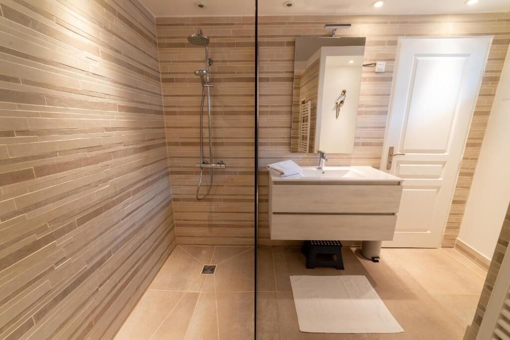 Photo of Bathroom in Montevrain