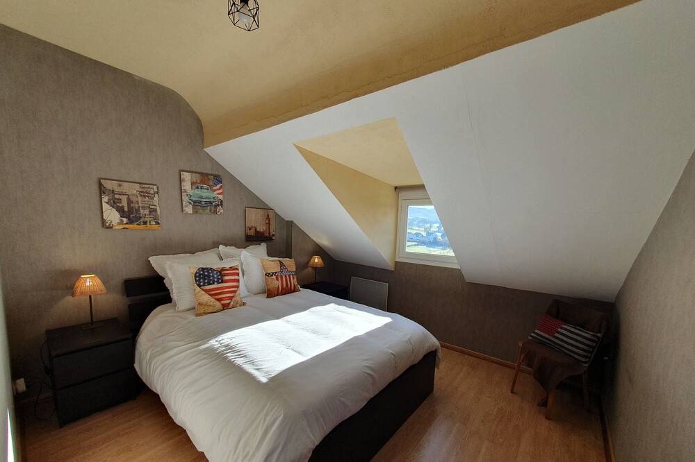 Photo of Bedroom in Saint-Honore-les-Bains