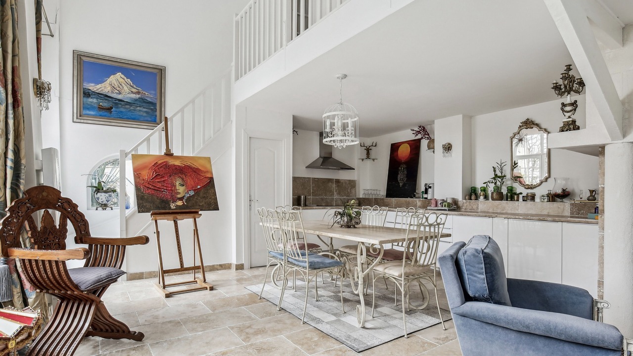 Photo of Livingroom in Saint-Prix