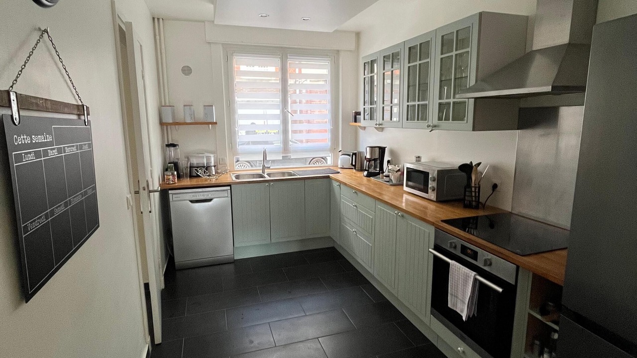 Photo of Kitchen in Calais City Center