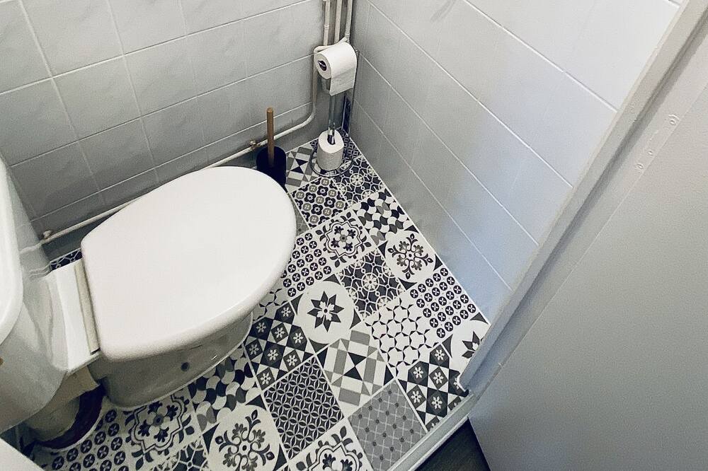 Photo of Bathroom in Corbeil-Essonnes