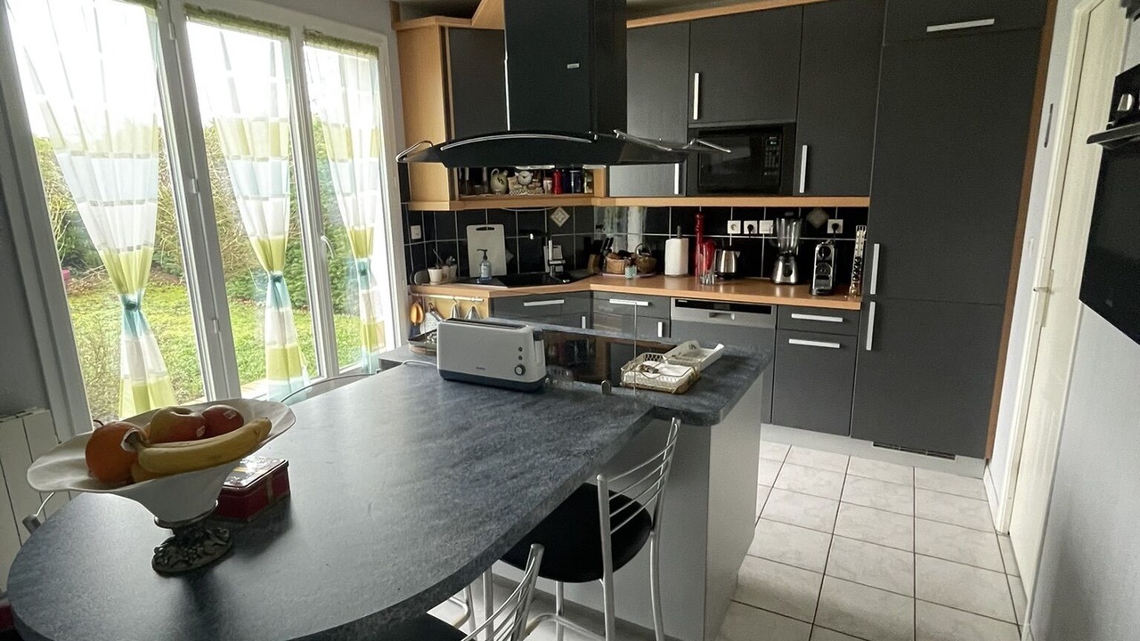 Photo of Kitchen in Verneuil-sur-Seine