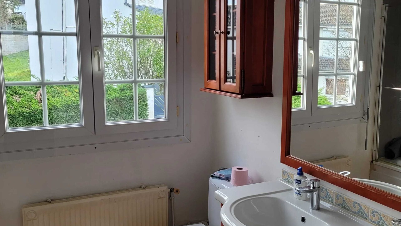 Photo of Bathroom in Dammartin-en-Goele