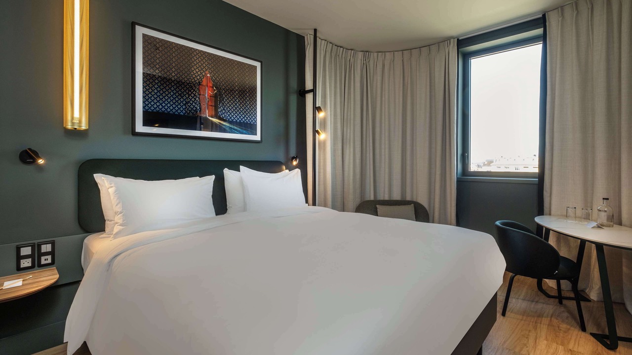 Photo of Bedroom in Reims City Centre