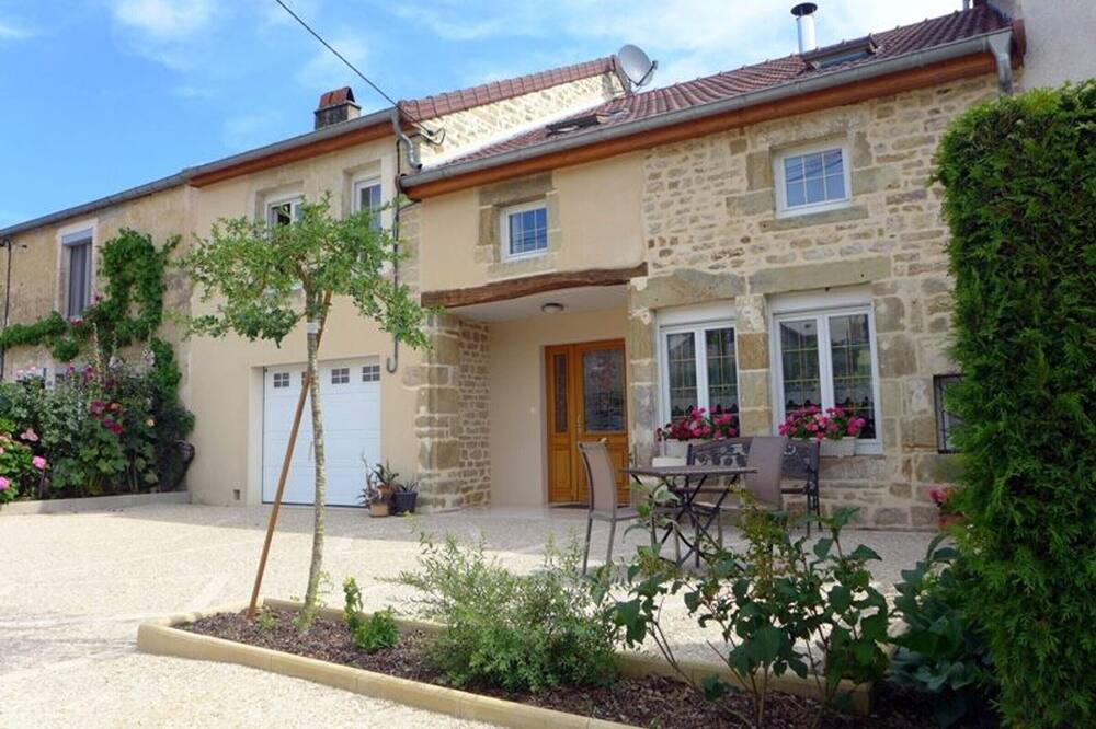 Photo of Outdoor in Arbigny-sous-Varennes