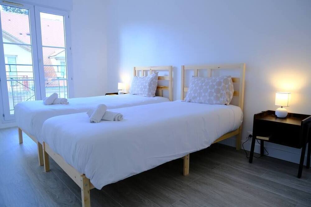 Photo of Bedroom in Melun