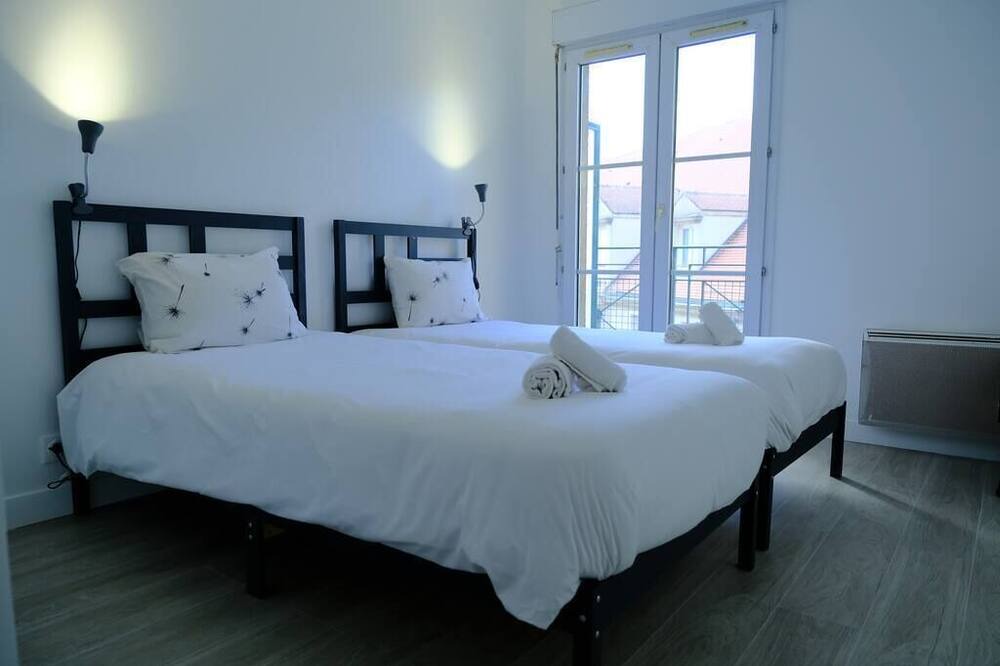 Photo of Bedroom in Melun