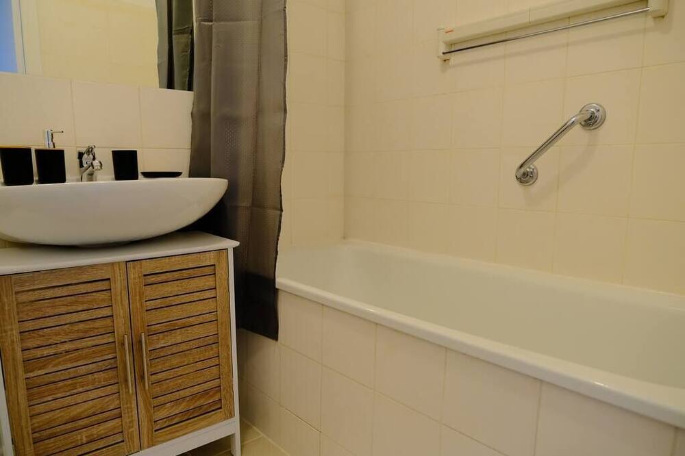 Photo of Bathroom in Melun