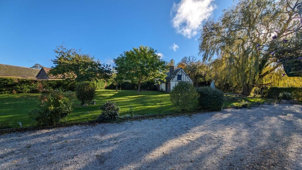 Photo of Outdoor in Cheronvilliers