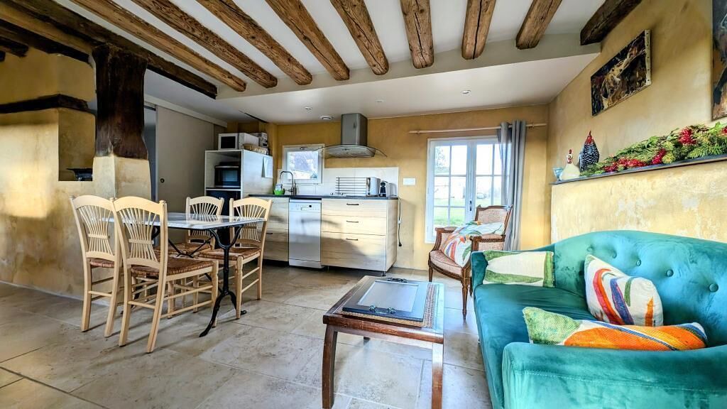 Photo of Livingroom in Les Baux-de-Breteuil