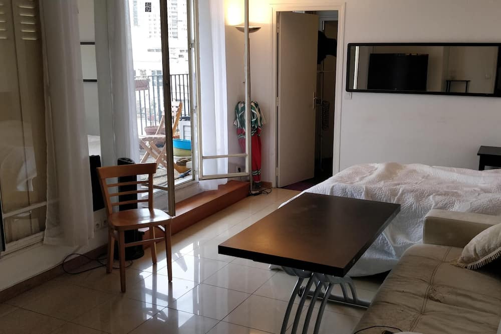 Photo of Bedroom in 19th Arrondissement