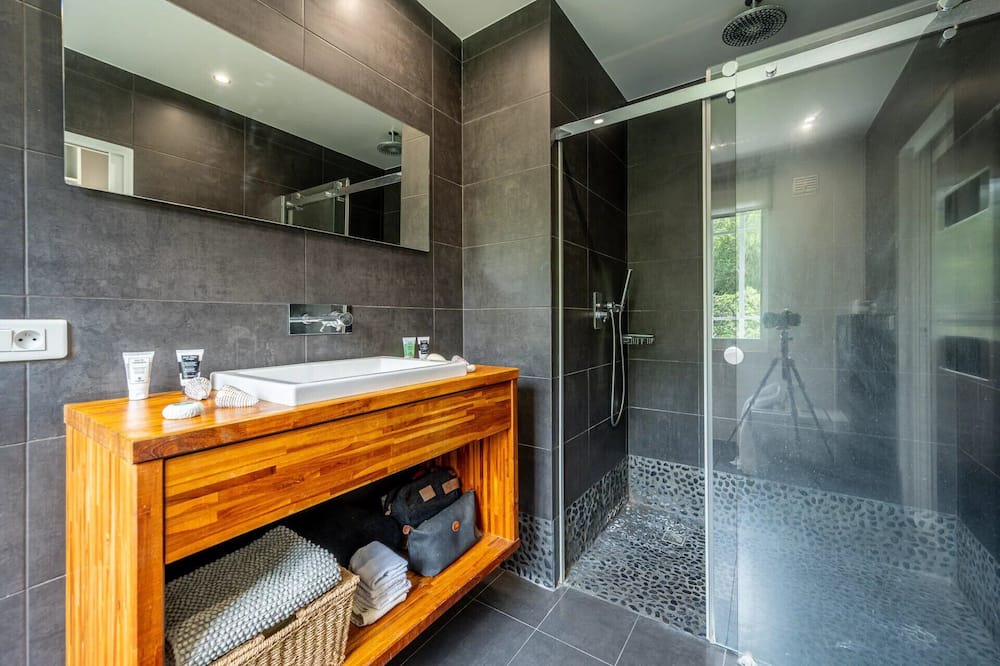Photo of Bathroom in Morainvilliers