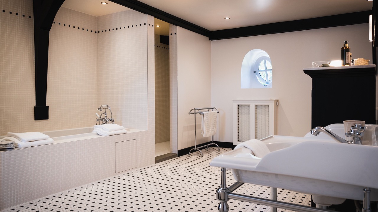 Photo of Bathroom in Saint-Maclou
