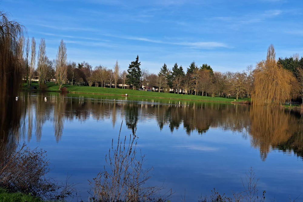 Photo of Others in Auvers-le-Hamon