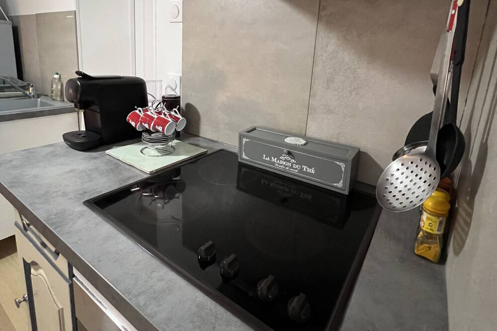 Photo of Kitchen in Lens