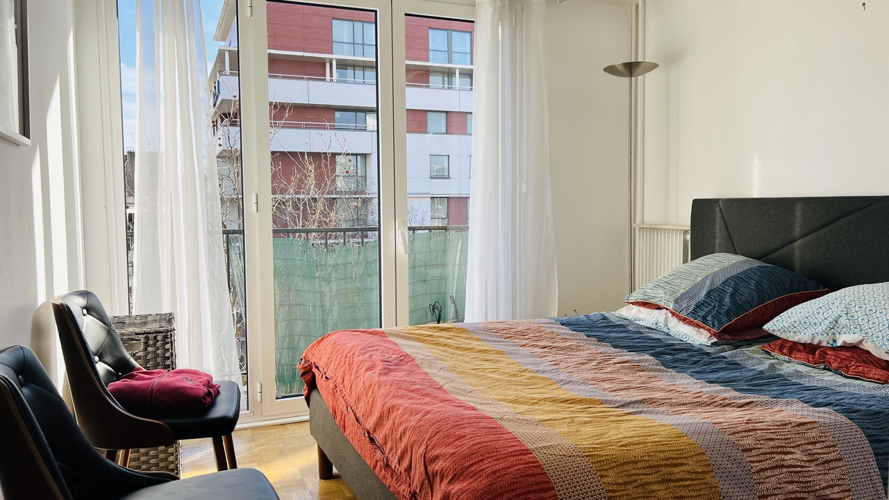 Photo of Bedroom in Republique–Point-du-Jour