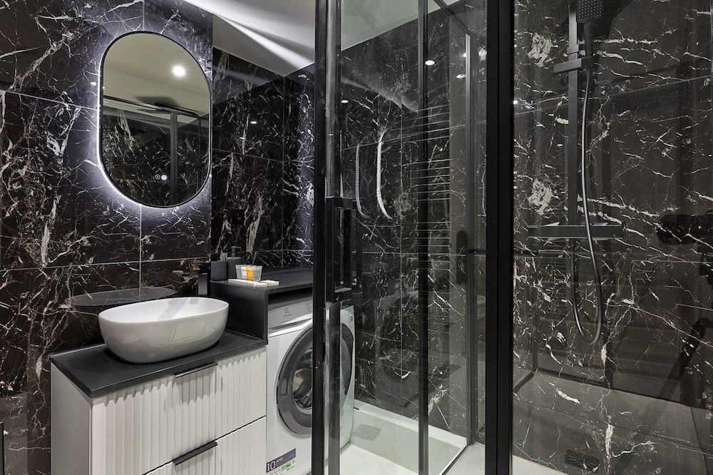 Photo of Bathroom in Grenelle