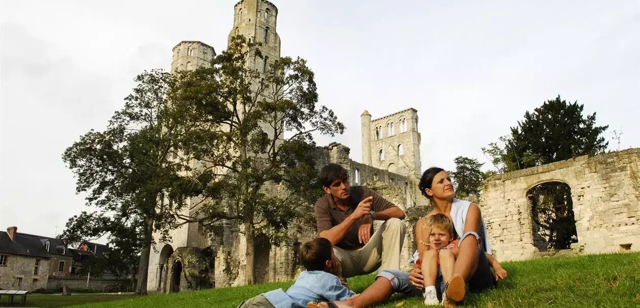 Photo of Outdoor in Jumieges