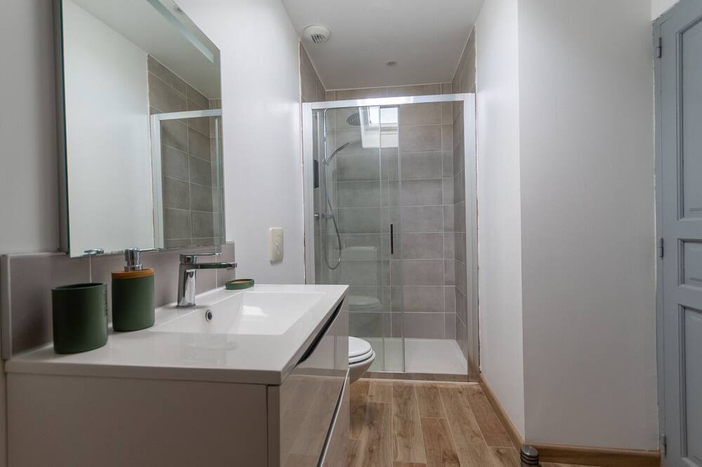 Photo of Bathroom in Beaugrenier