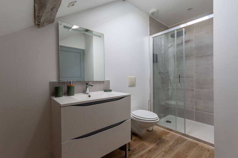 Photo of Bathroom in Beaugrenier