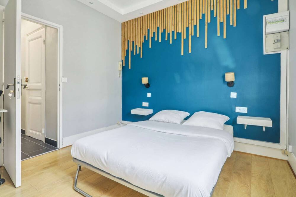 Photo of Bedroom in Sainte-Anne - Faubourg Noyon
