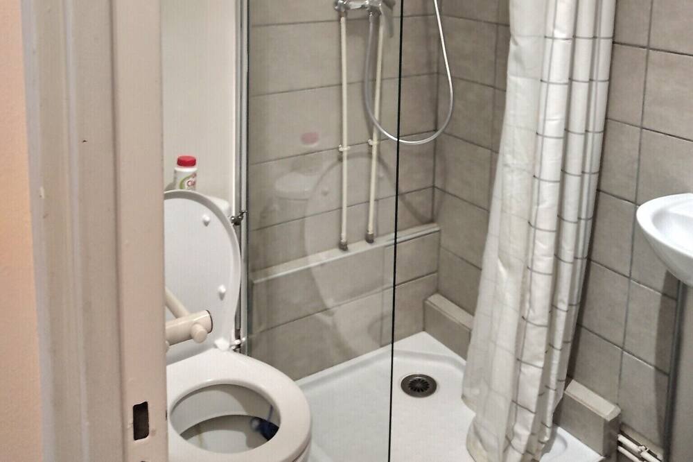 Photo of Bathroom in Evreux