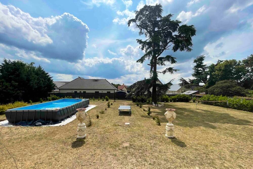 Photo of Outdoor in Martot