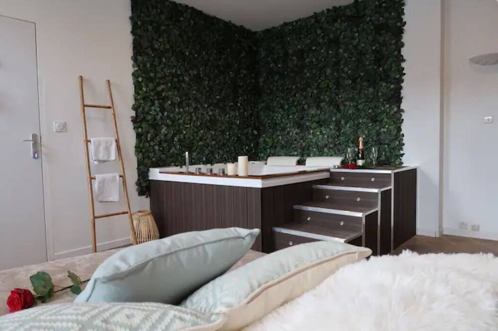 Photo of Bedroom in Saint-Valery-en-Caux