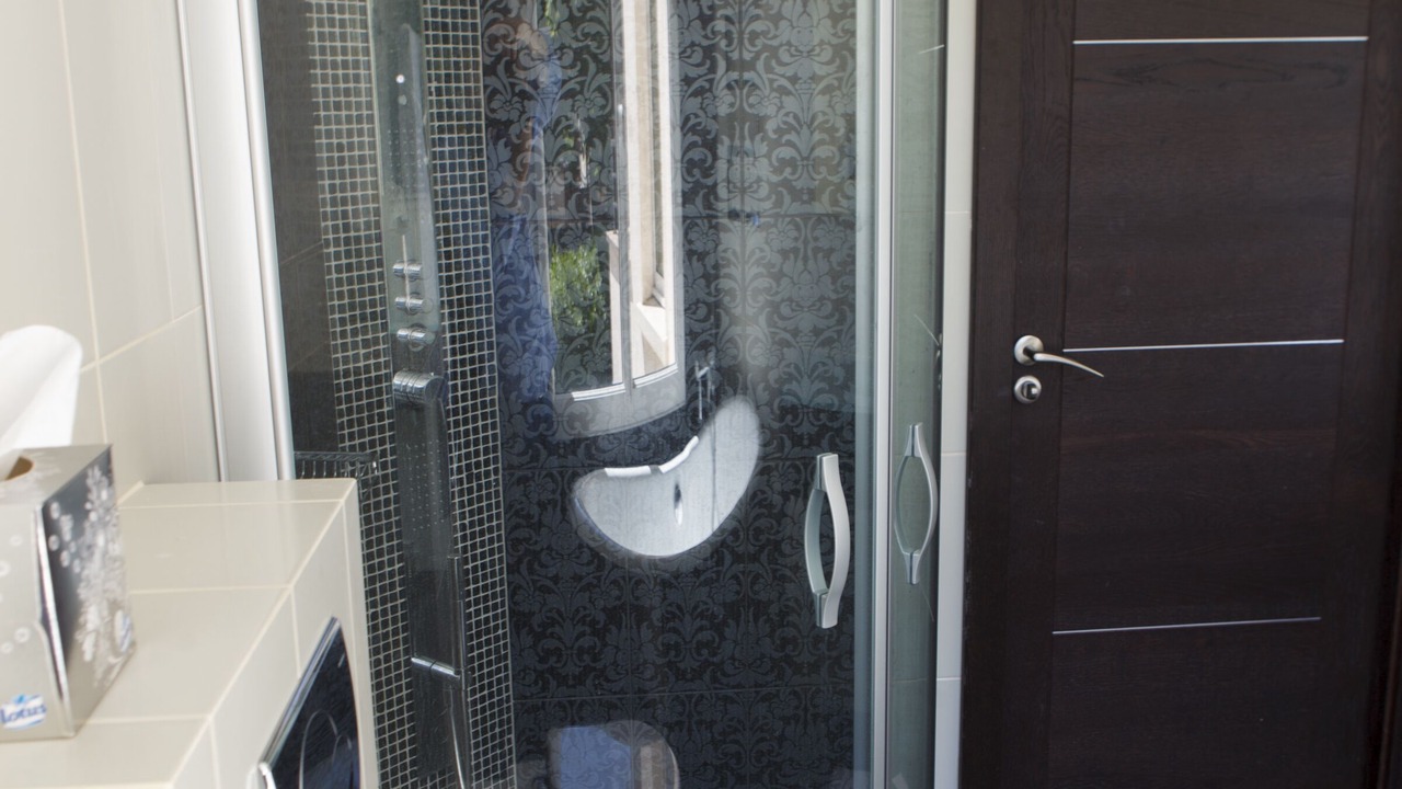 Photo of Bathroom in Saint-Germain-en-Laye