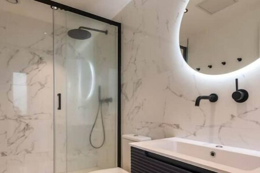 Photo of Bathroom in Metropole Rouen Normandie