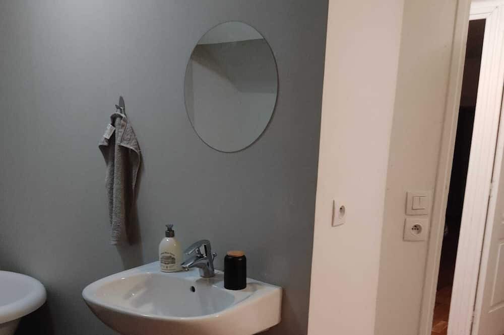 Photo of Bathroom in Citry