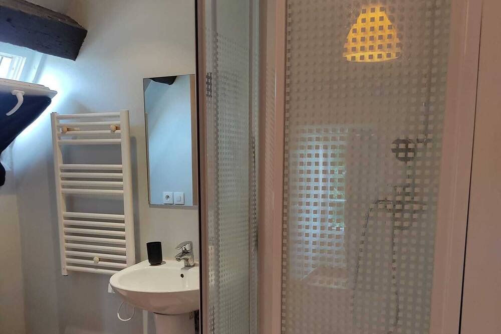Photo of Bathroom in Citry