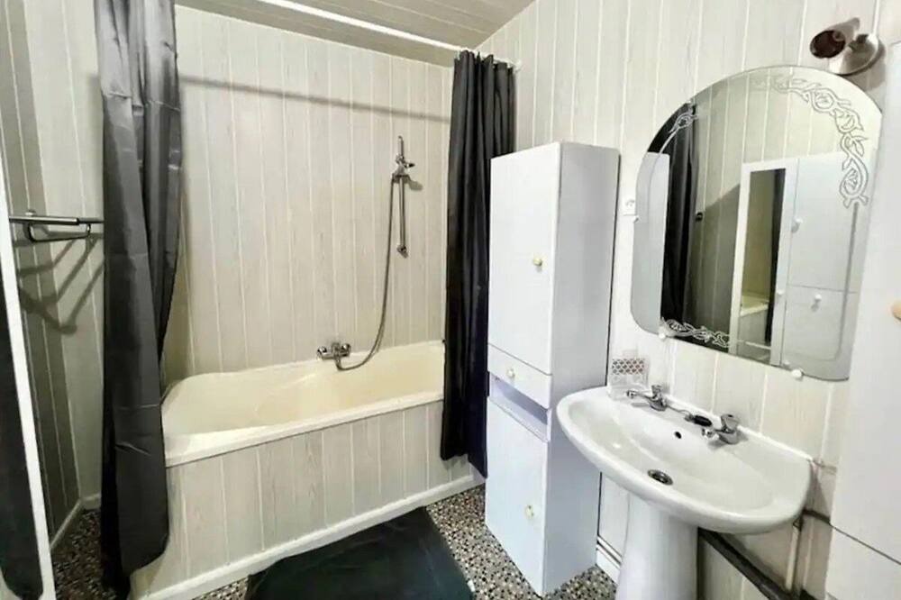 Photo of Bathroom in Caffiers