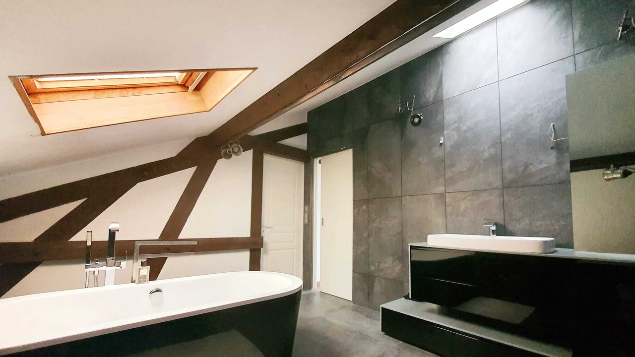 Photo of Bathroom in Villeneuve-Saint-Georges