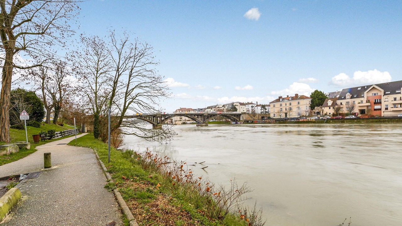 Photo of Outdoor in Pomponne