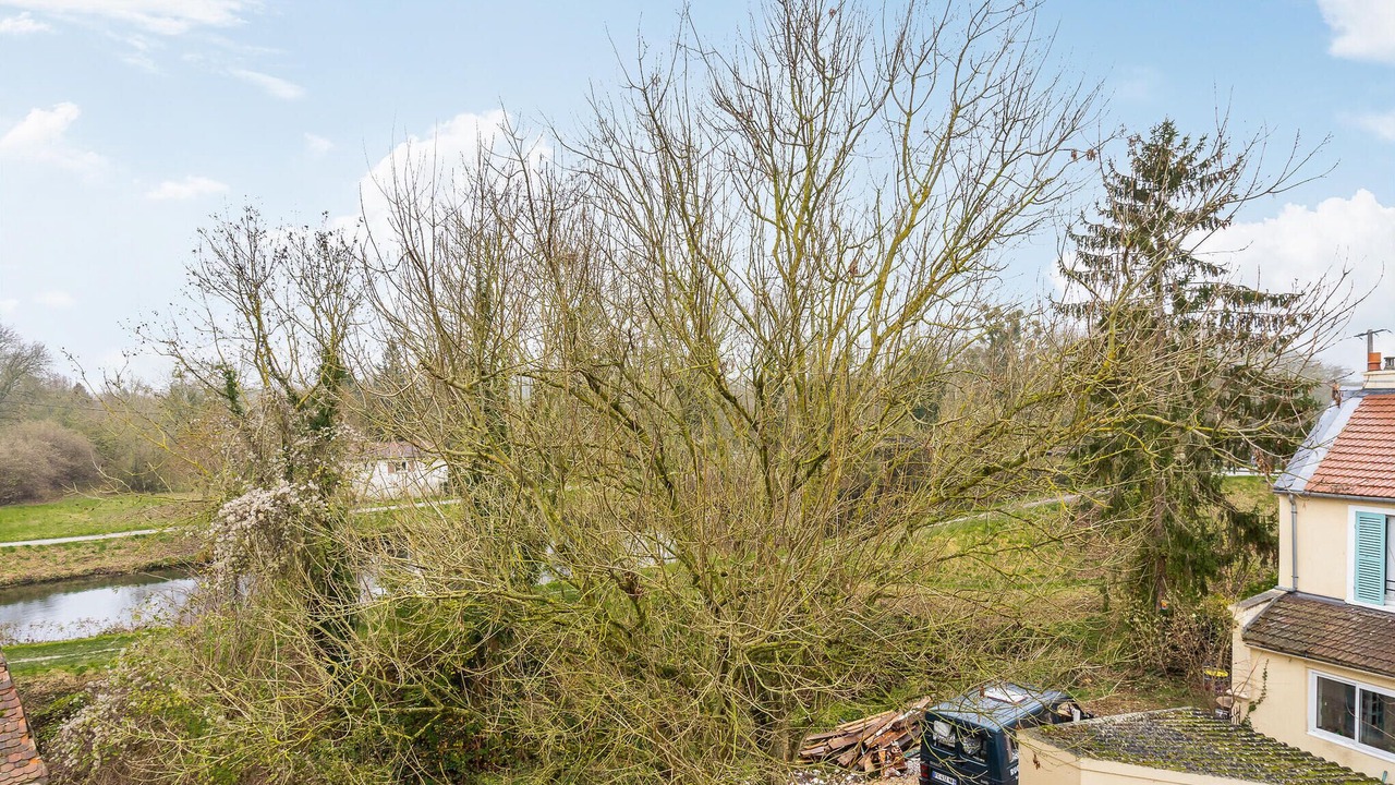 Photo of Outdoor in Esbly