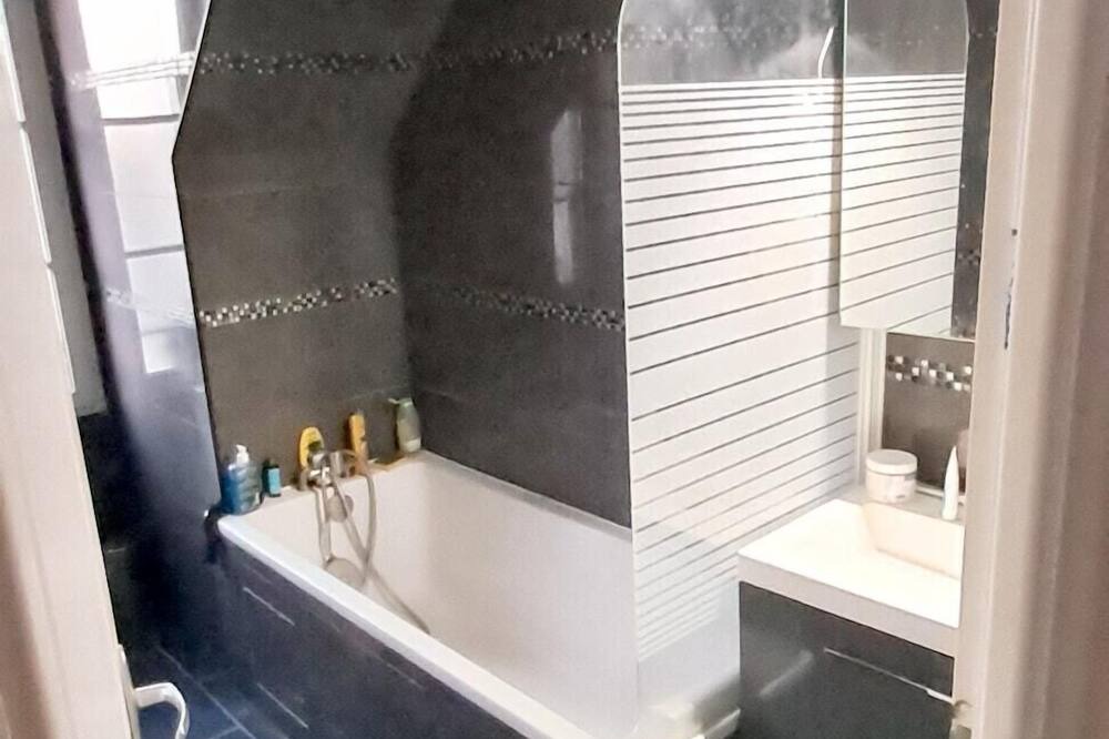 Photo of Bathroom in La Chapelle-en-Serval