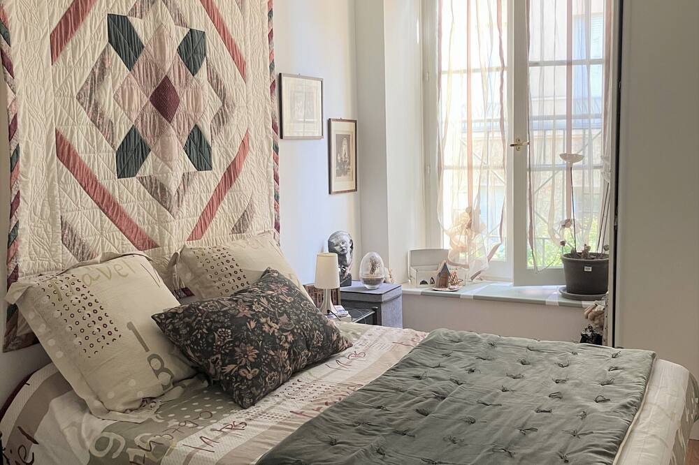 Photo of Bedroom in Chantiers