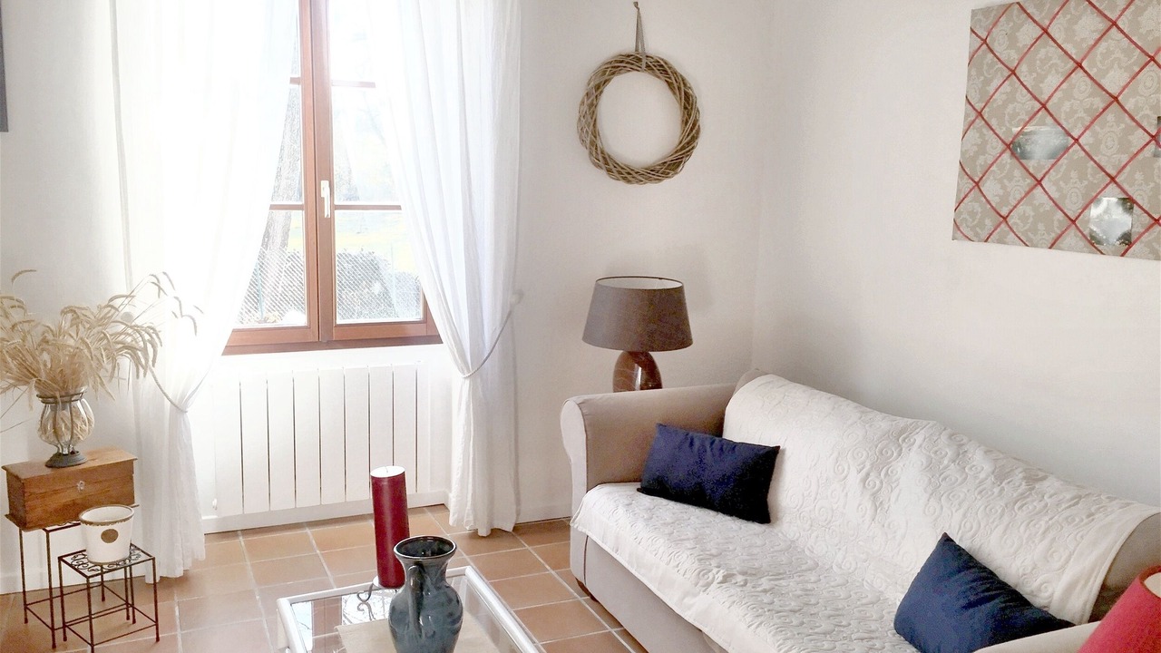 Photo of Livingroom in Dampierre-sous-Bouhy