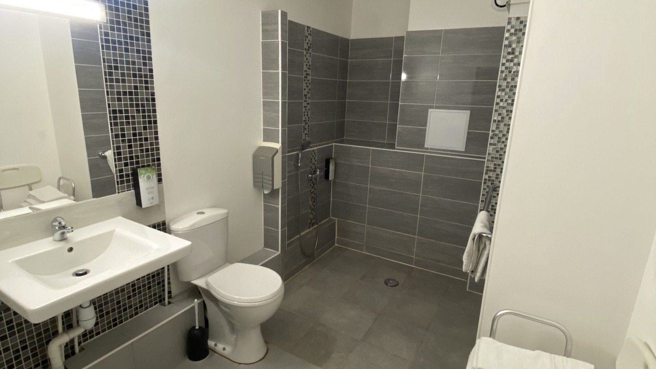 Photo of Bedroom in Saint-Fargeau-Ponthierry