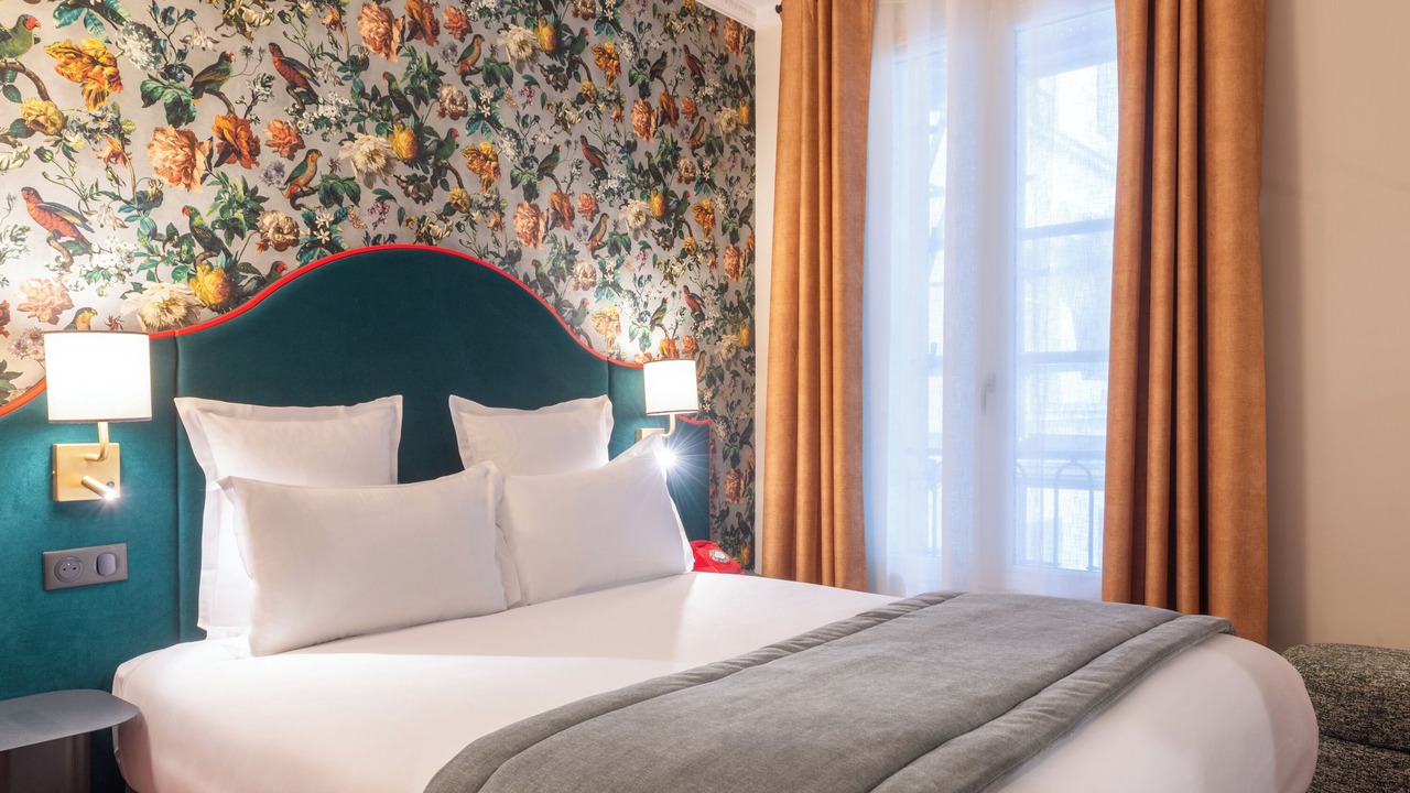 Photo of Bedroom in 9th Arrondissement